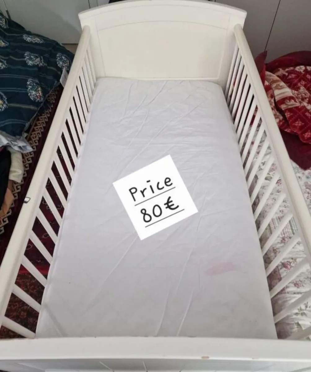 Baby bed - Image 1