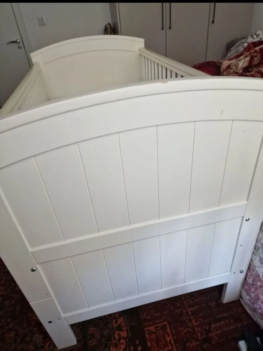 Baby bed - Image 2