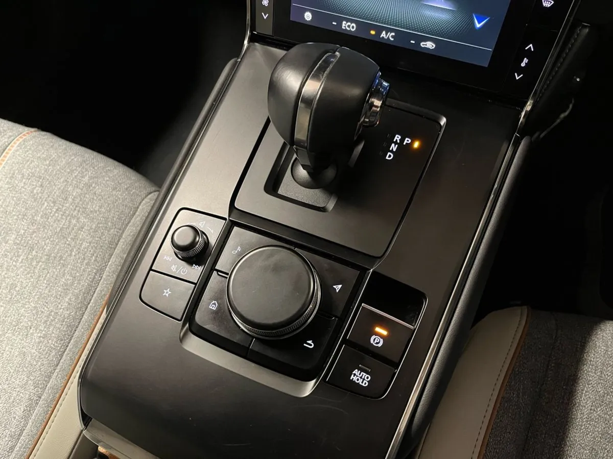 Mazda MX-3 Bright E-skyactiv 35.5 KWH - Reversing - Image 4