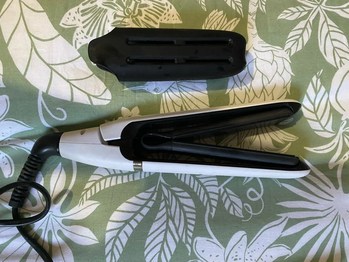 Hair straighteners - Image 4