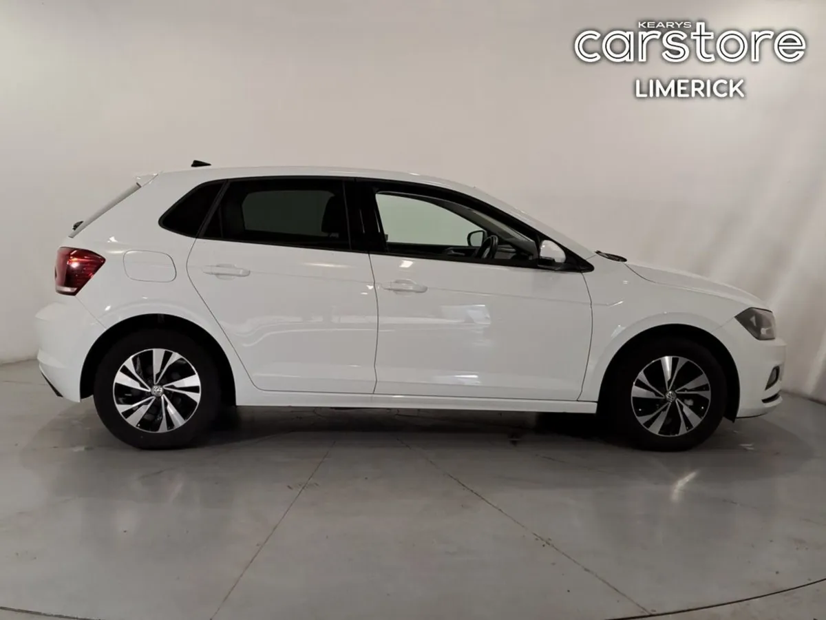 Volkswagen Polo Comfortline  upgraded Alloys  And - Image 2