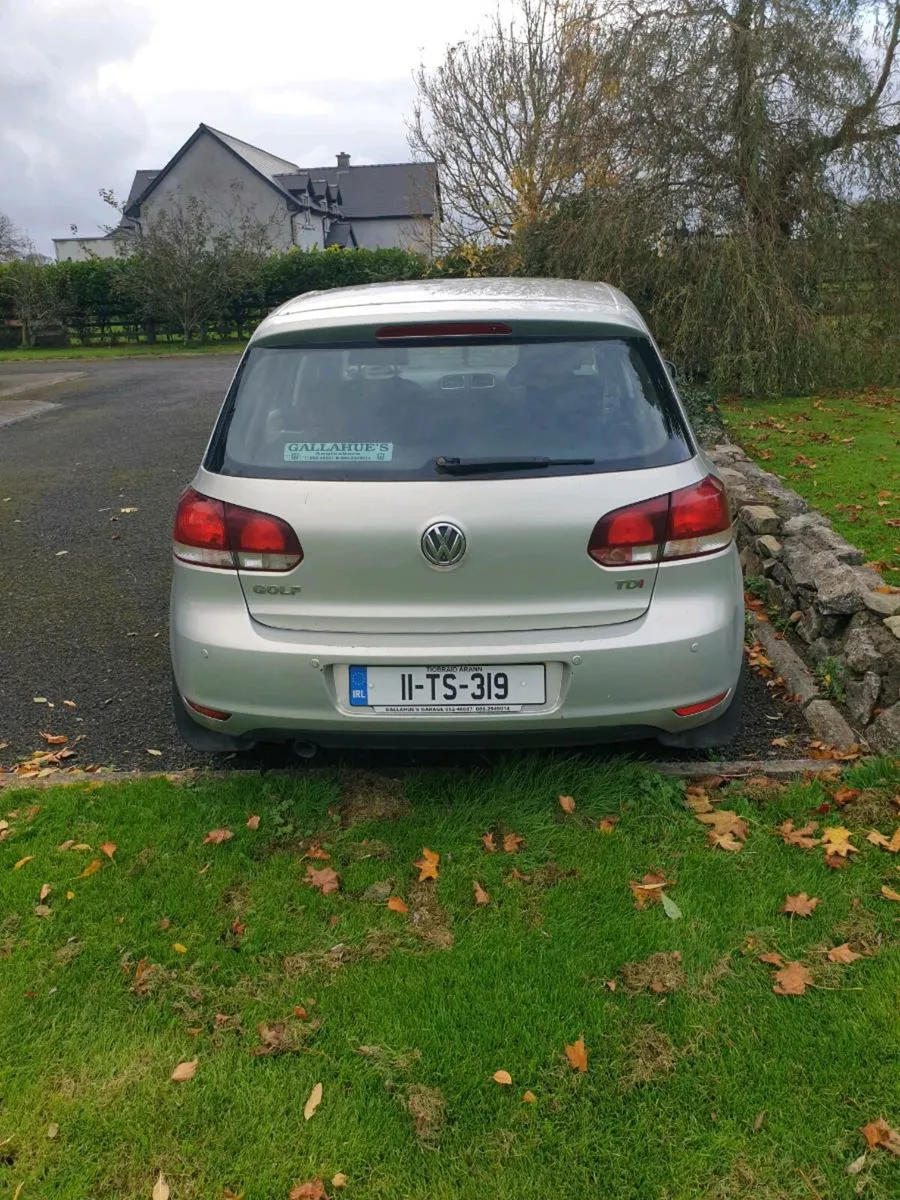 Volkswagen golf - Image 3