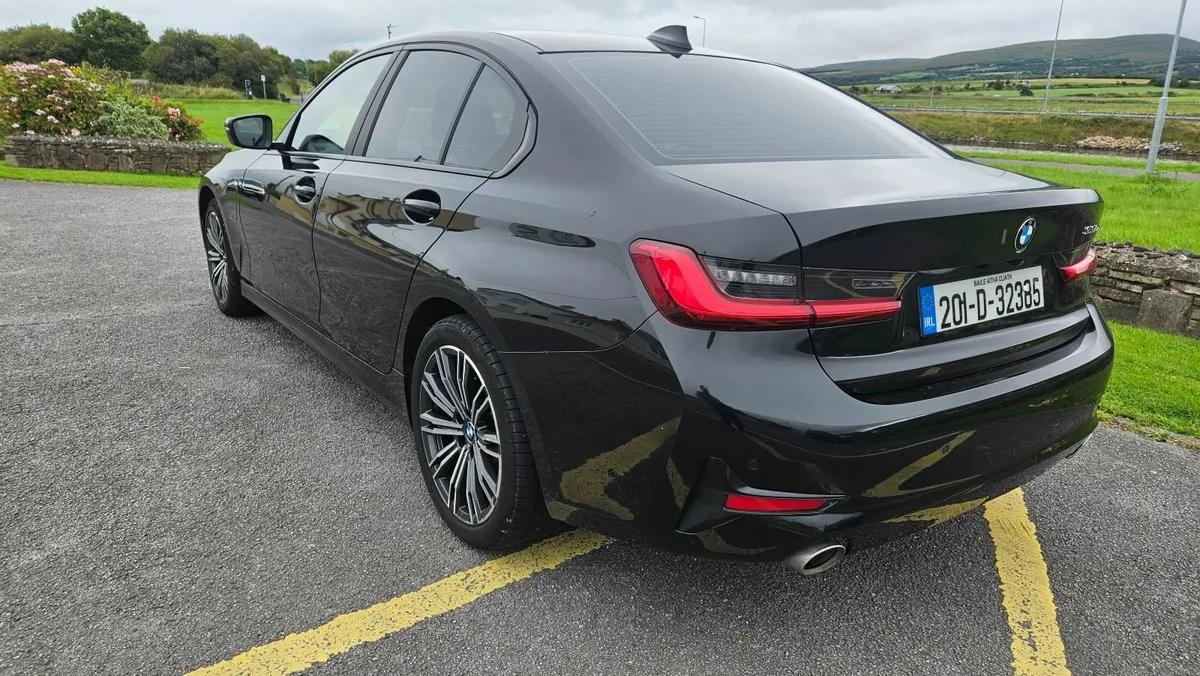 BMW 330 G20 - Image 4