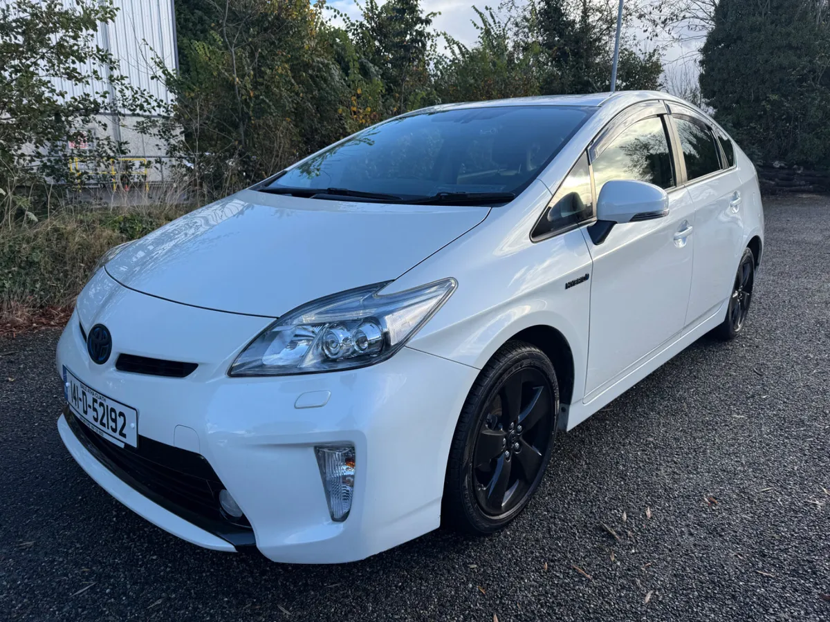Toyota Prius 2014 G-Model - Image 2