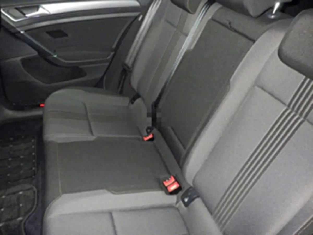 Volkswagen Golf Golf Estate in Grey with Lounge in - Image 4
