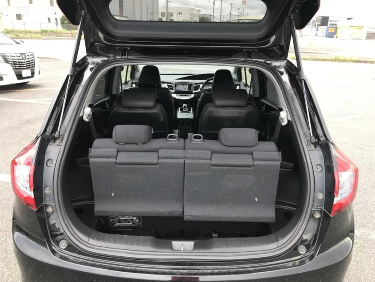 Honda Jade Honda Jade 6 seater Estate. Family Hybr - Image 3