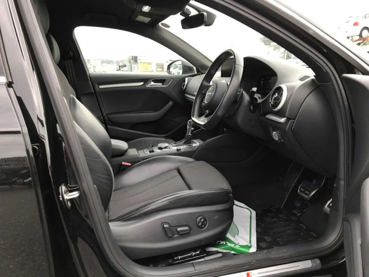 Audi A3 A3 S Line Package 1/2 leather electric sea - Image 3