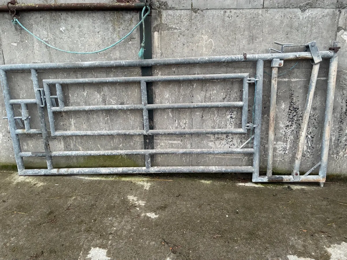 Calving Gate - Heavy Duty - Image 1
