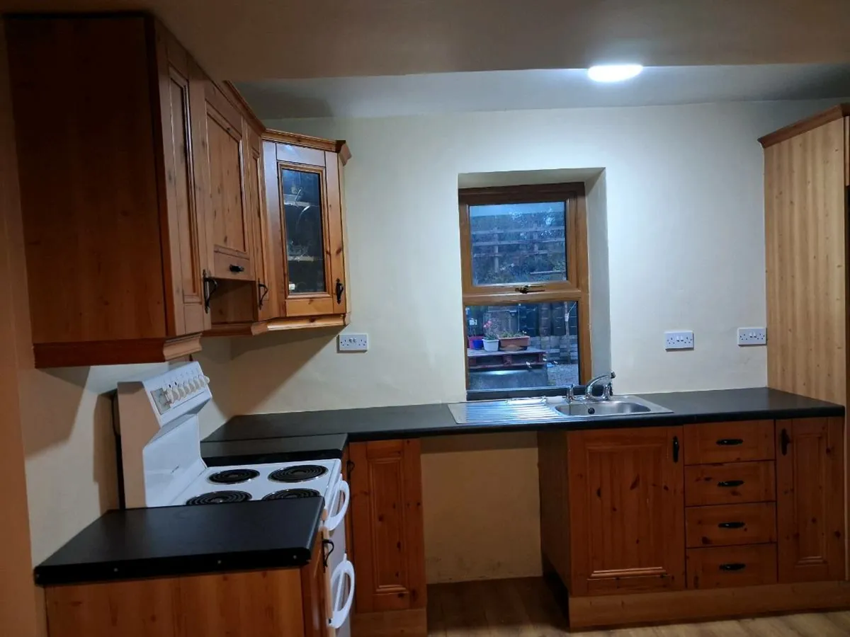 Fitted kitchen - Image 3