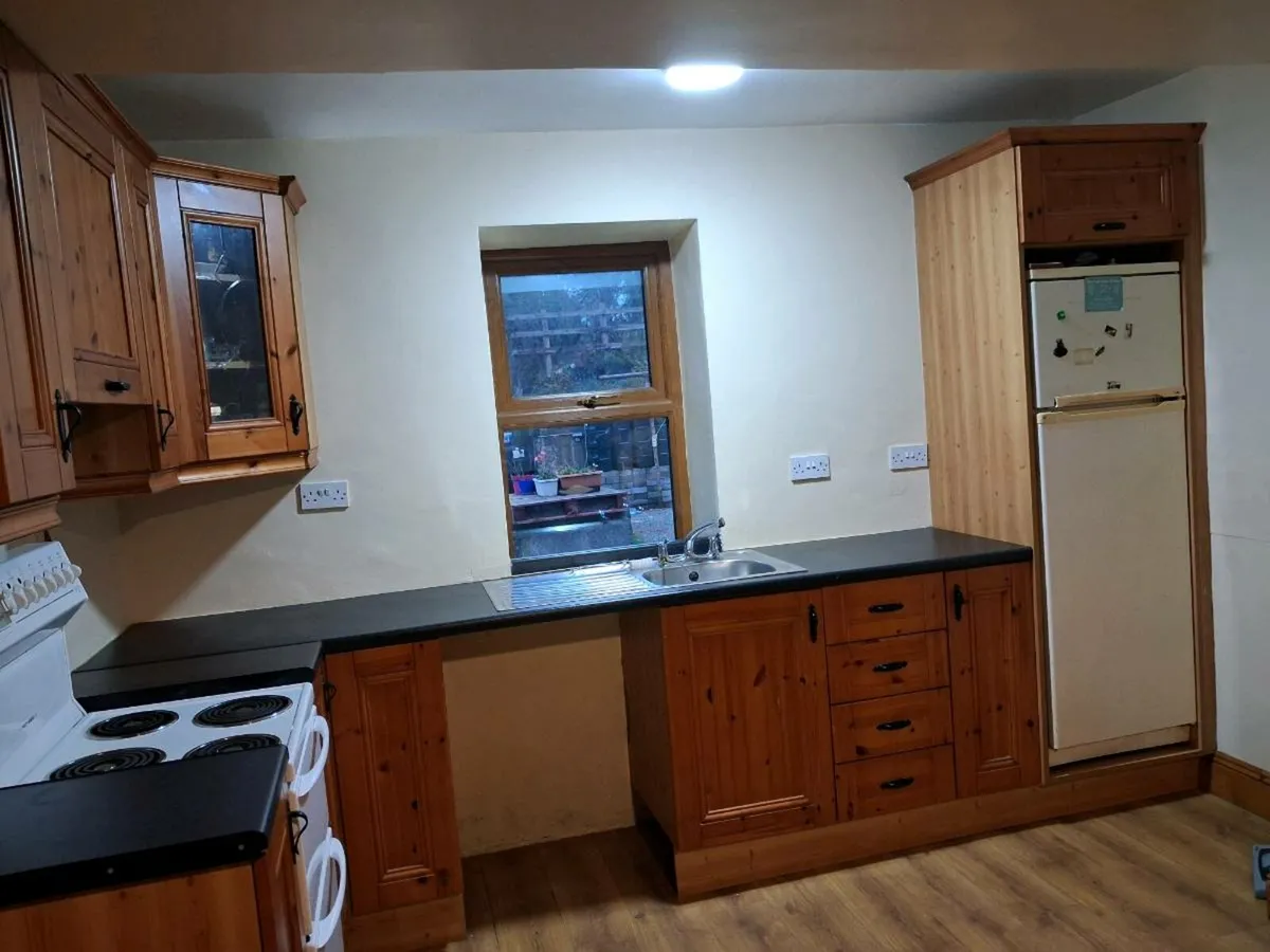 Fitted kitchen - Image 4