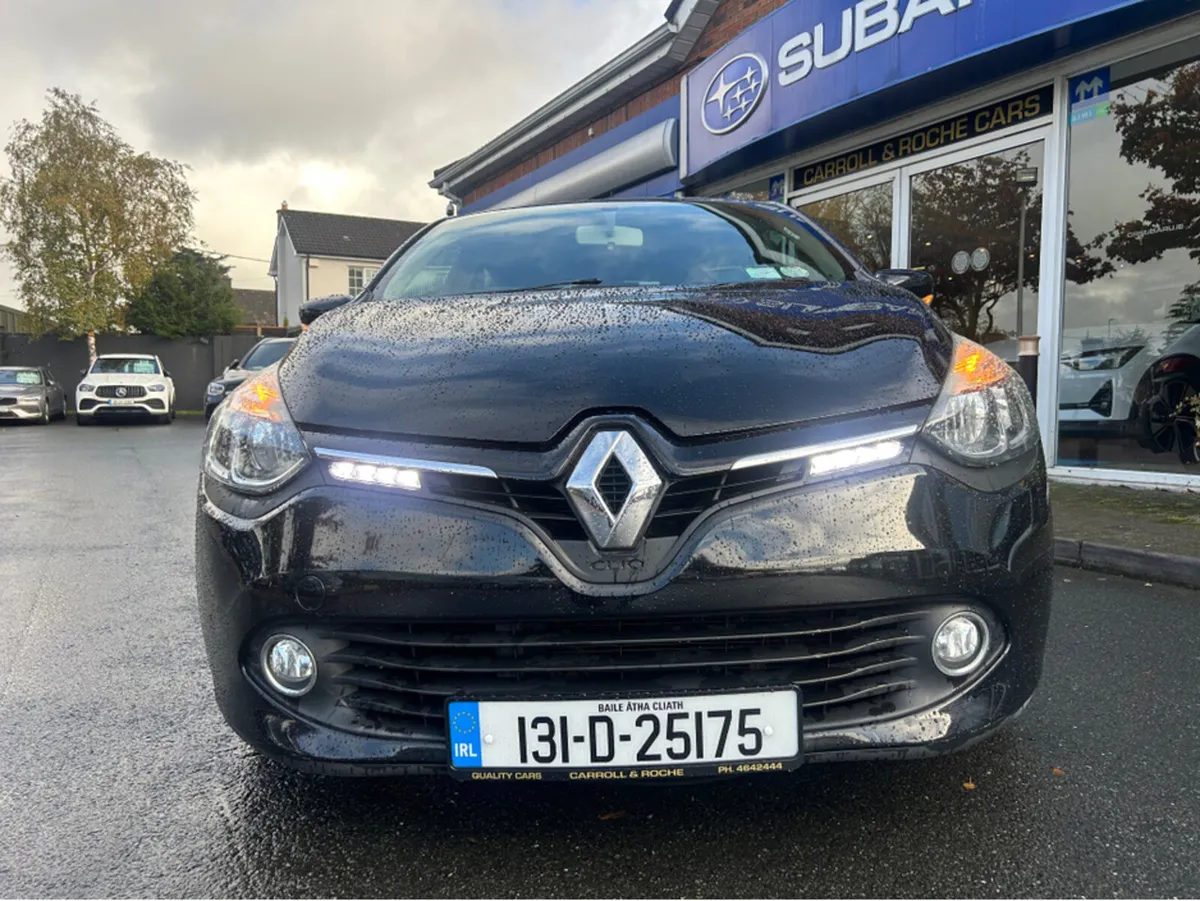 Renault Clio IV DYNAMIQUE 1.2 in Black - New NCT - - Image 4