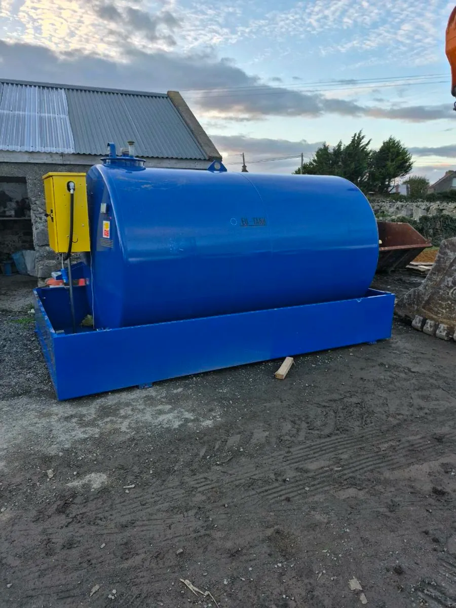 9000 litre bunded bowser - Image 1