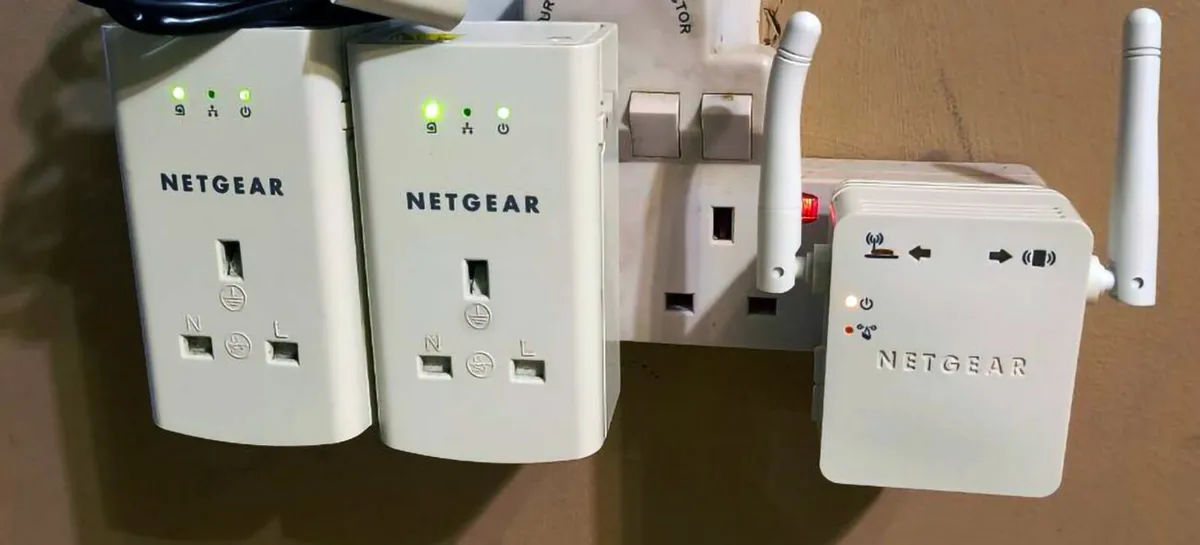 NETGEAR Powerline Extender WI FI Broadband - Image 1