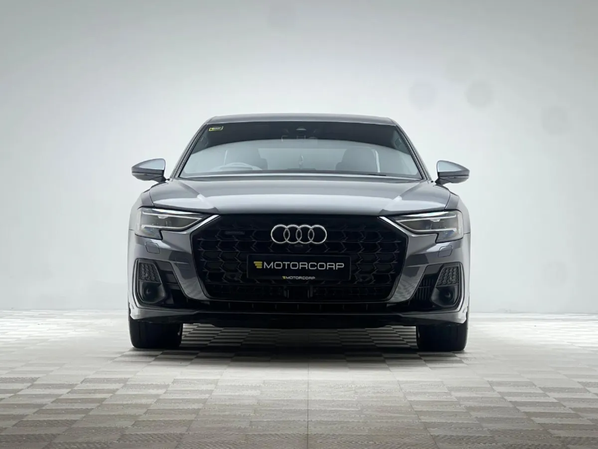 Audi A8 S LINE 60 TFSI E 3.0 QUATTRO - Image 2