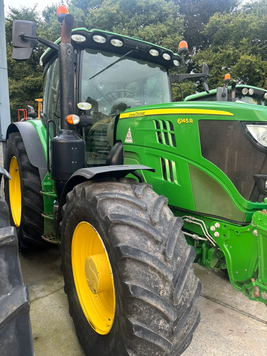 2021 John Deere 6145r - Image 3