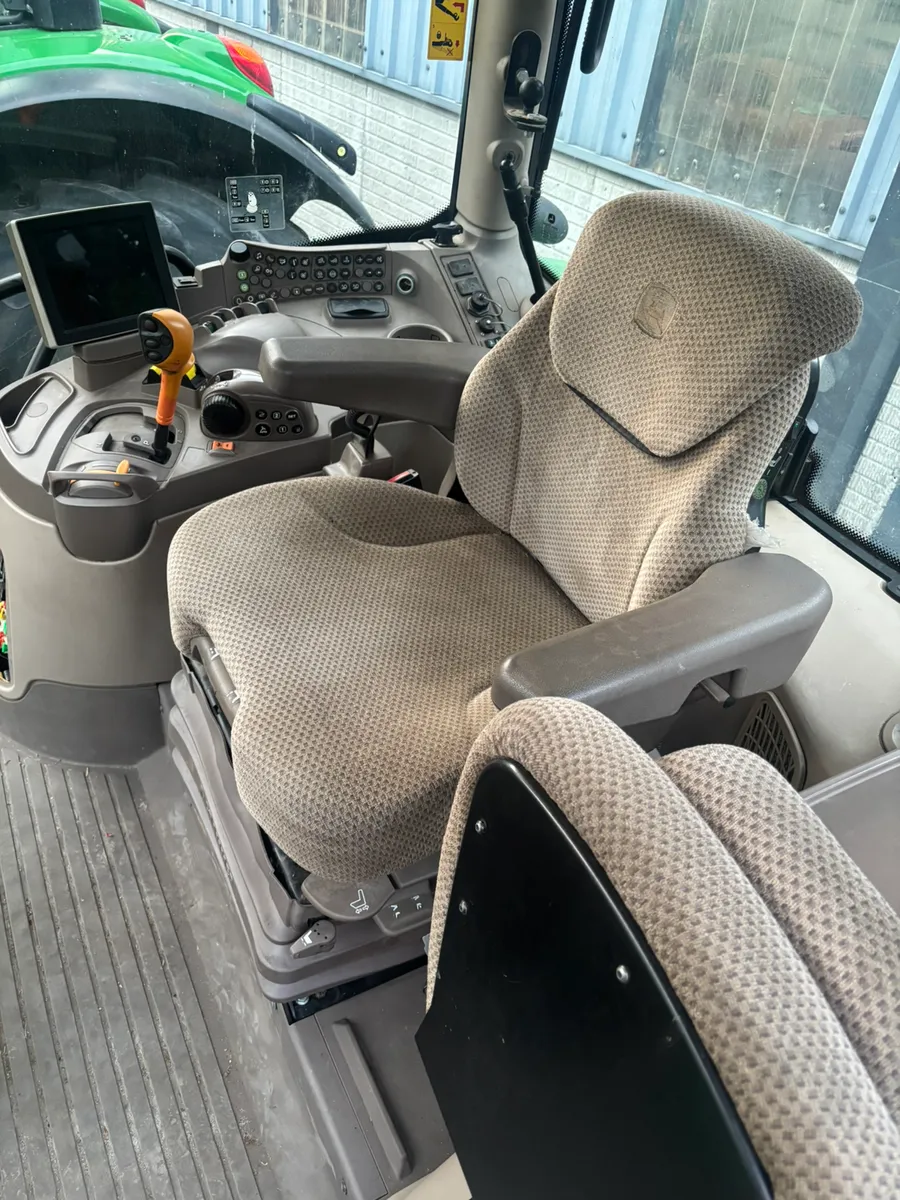 2021 John Deere 6145r - Image 4