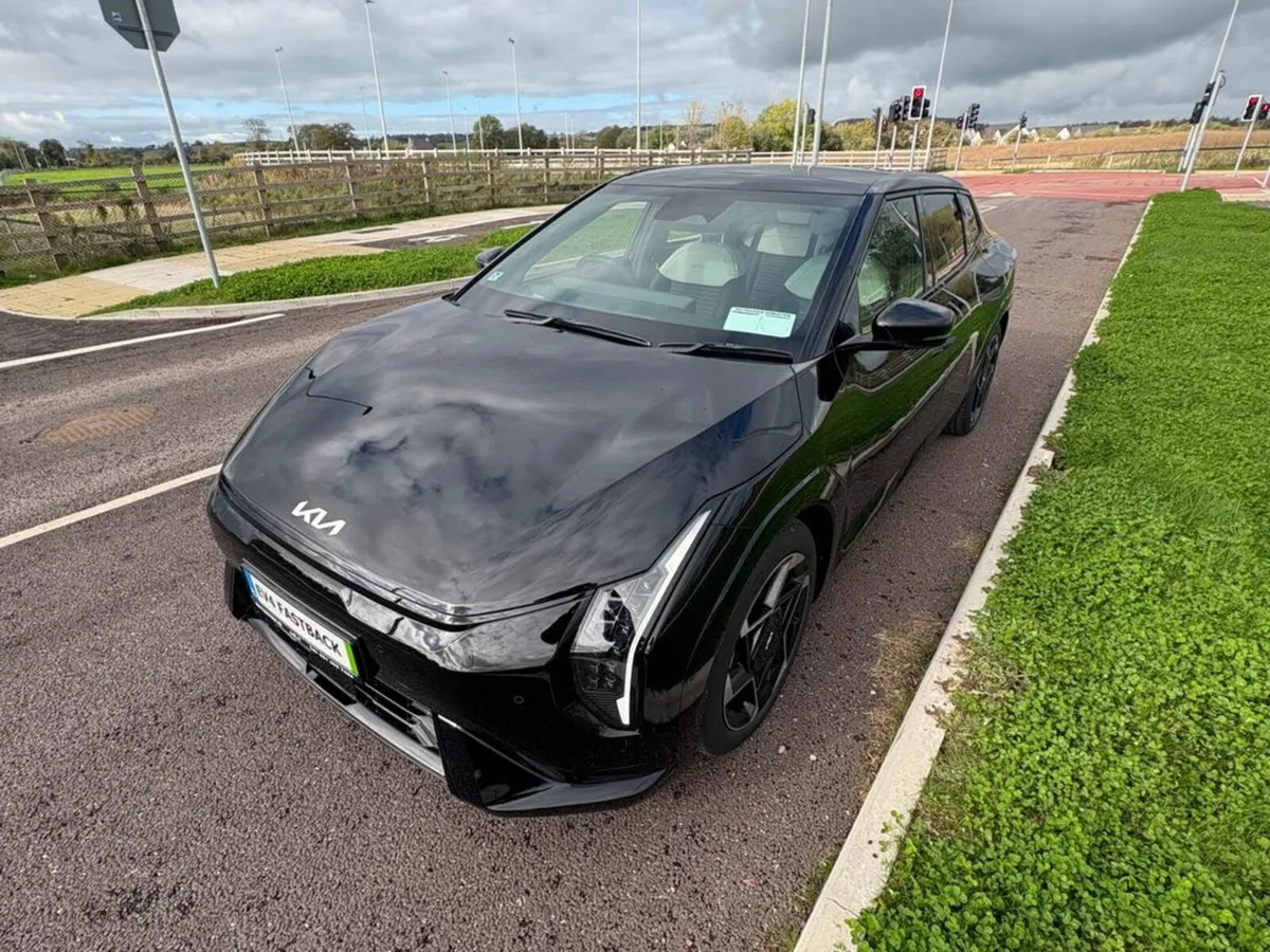 Kia EV4 EV4 FASTBACK GT-LINE, **7 YEAR WARRANTY** - Image 4