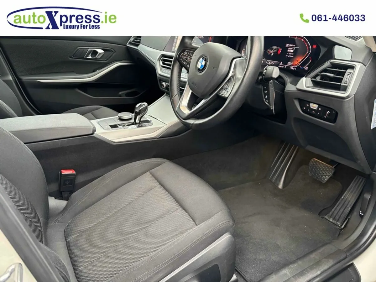 BMW 3-Series 2.0 - Image 2