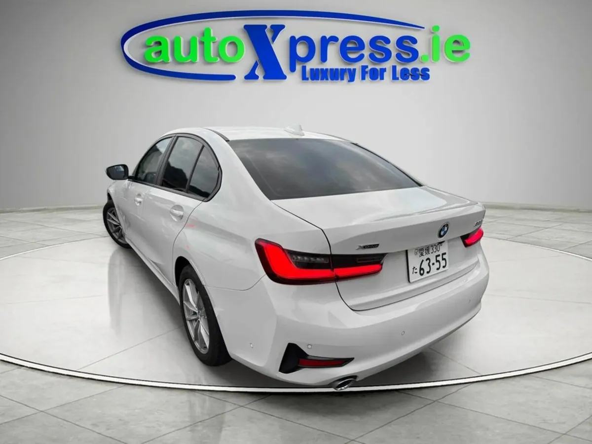BMW 3-Series 2.0 - Image 3