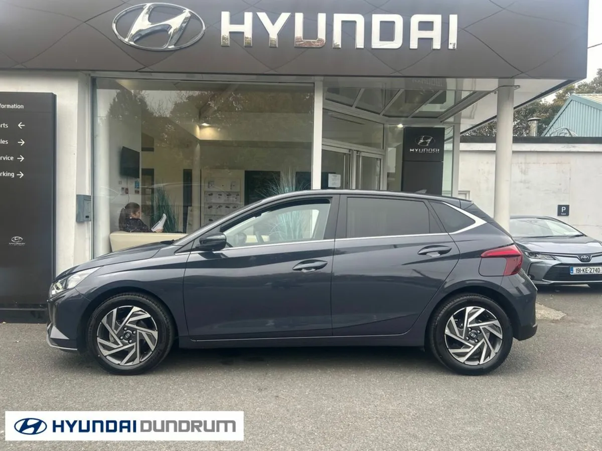 Hyundai i20 Deluxe Plus - Image 3