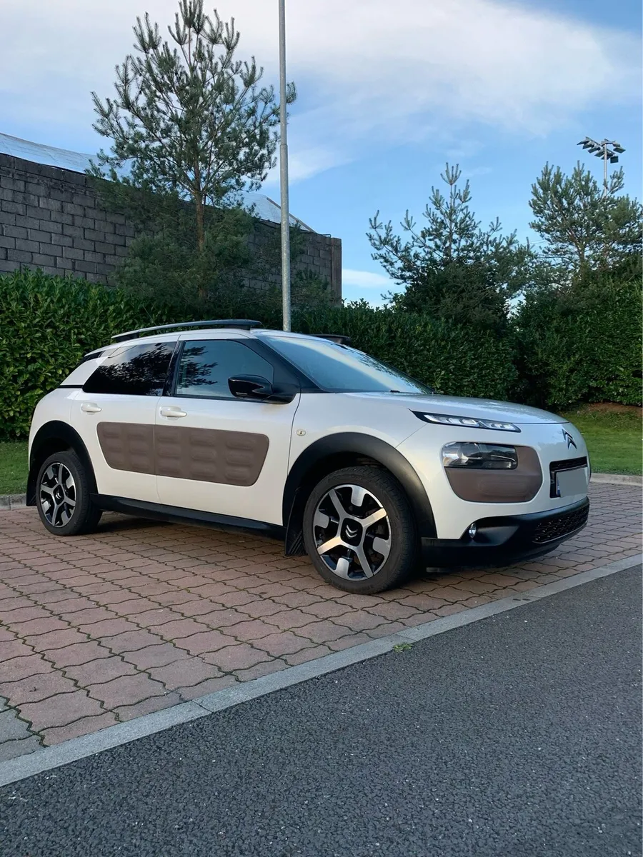 Citroën Cactus 2015 Low kms Pan/Roof NCT&Tax - Image 3