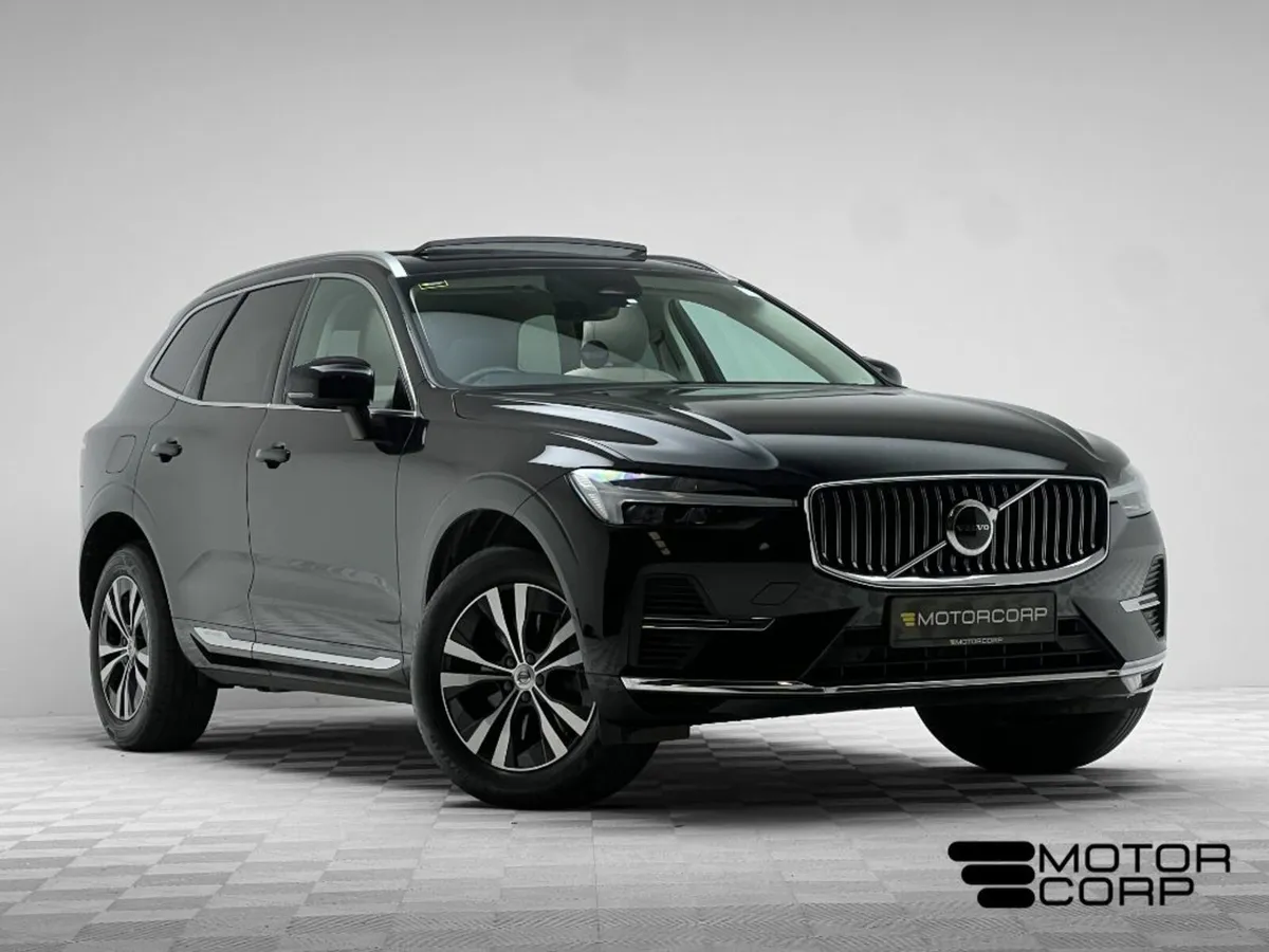 Volvo XC60 PLUS T6 RECHARGE 2.0 AWD *PAN ROOF* - Image 1