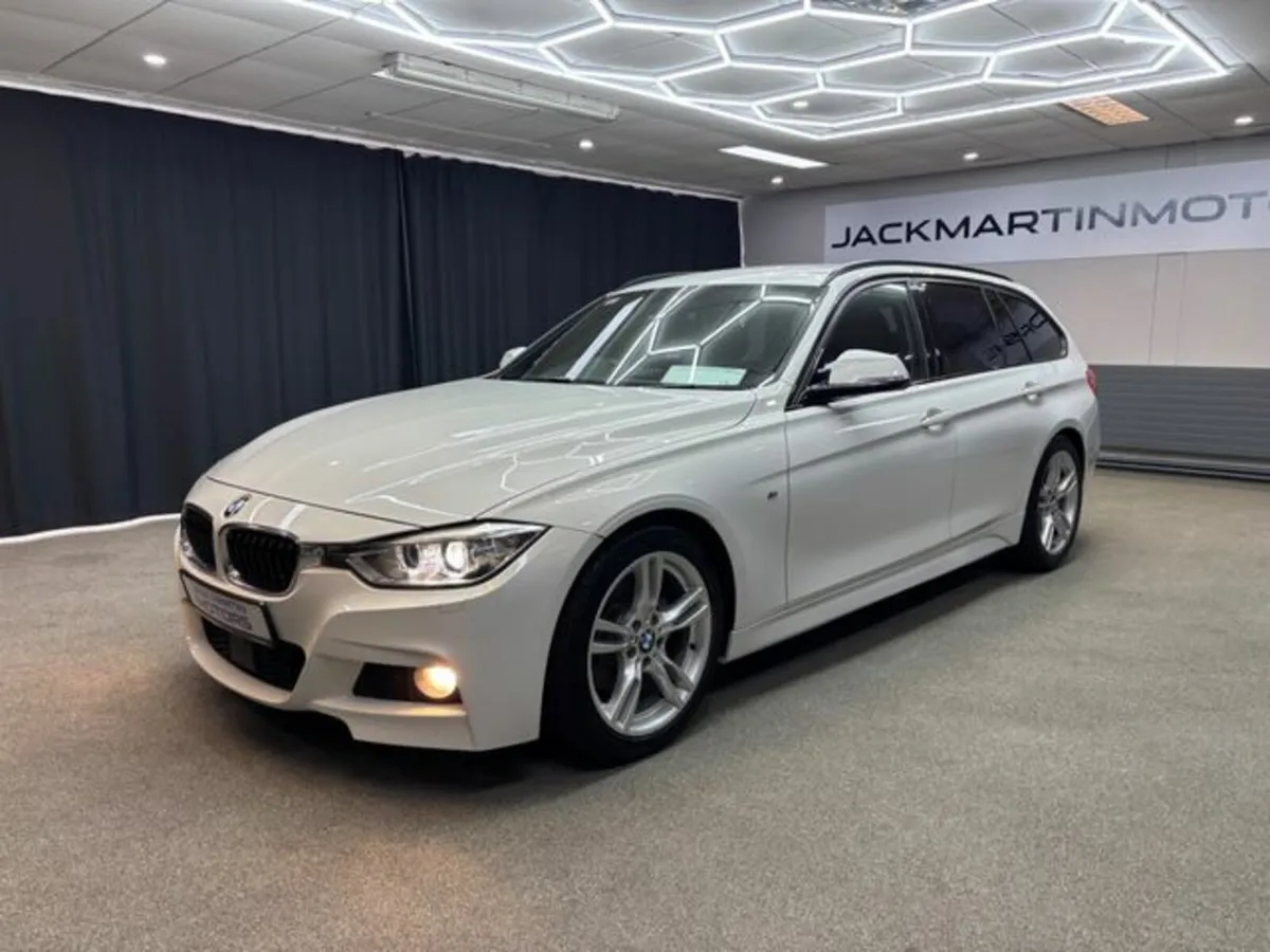 BMW 3-Series 320D Touring M Sport - Image 4