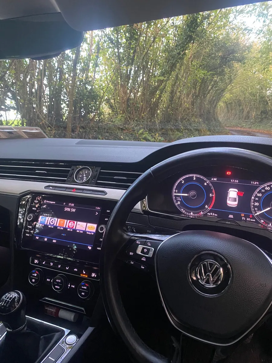 Volkswagen Passat 2018 - Image 3