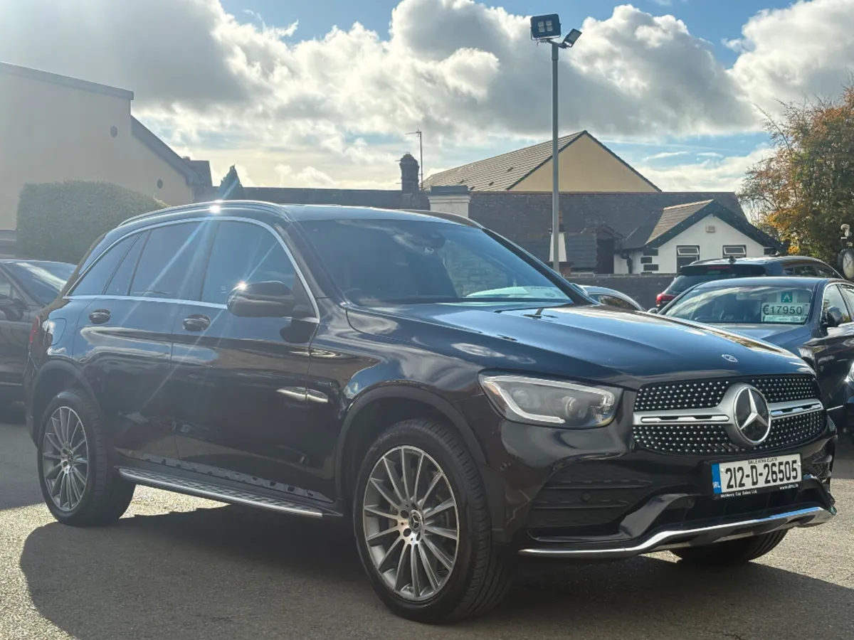 Mercedes-Benz GLC AMG Line Premium GLC 300 de *Fan - Image 3