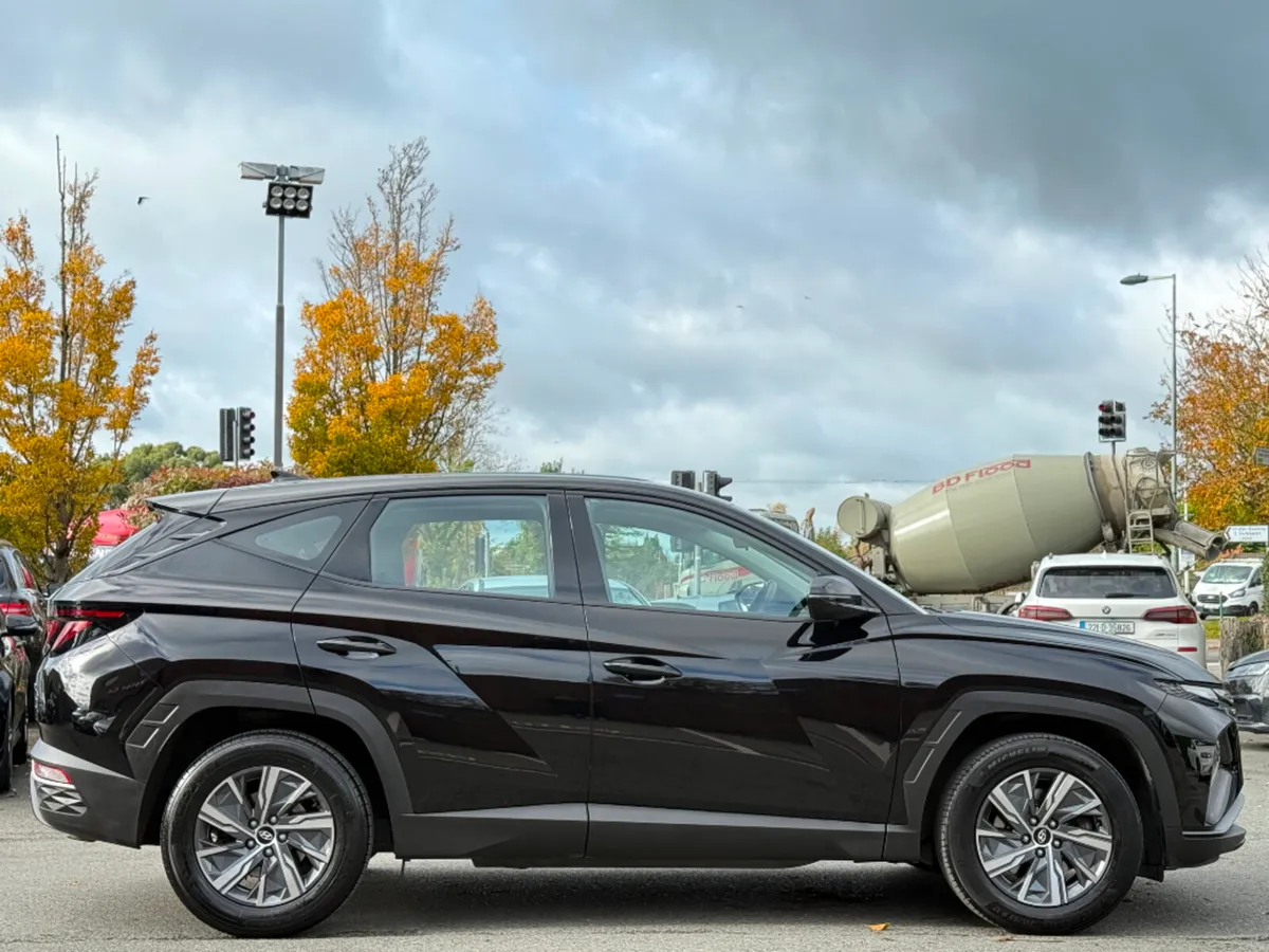 Hyundai Tucson 1.6D COMFORT PLUS *IRISH CAR* - Image 4