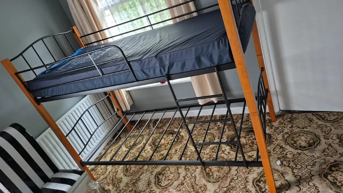 🛏️ Metal & Wood Single Bunk Bed - Image 2