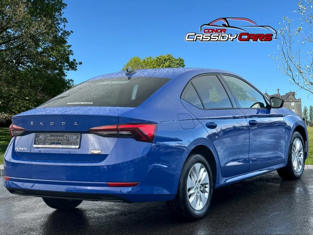 Skoda Octavia SE TECHNOLOGY TDI - Image 2