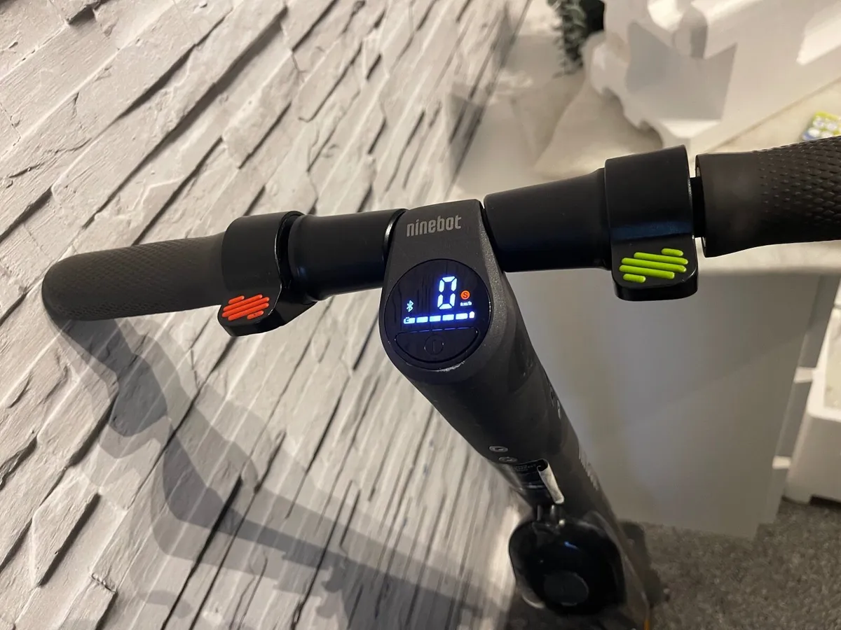 Electric scooter - Image 2