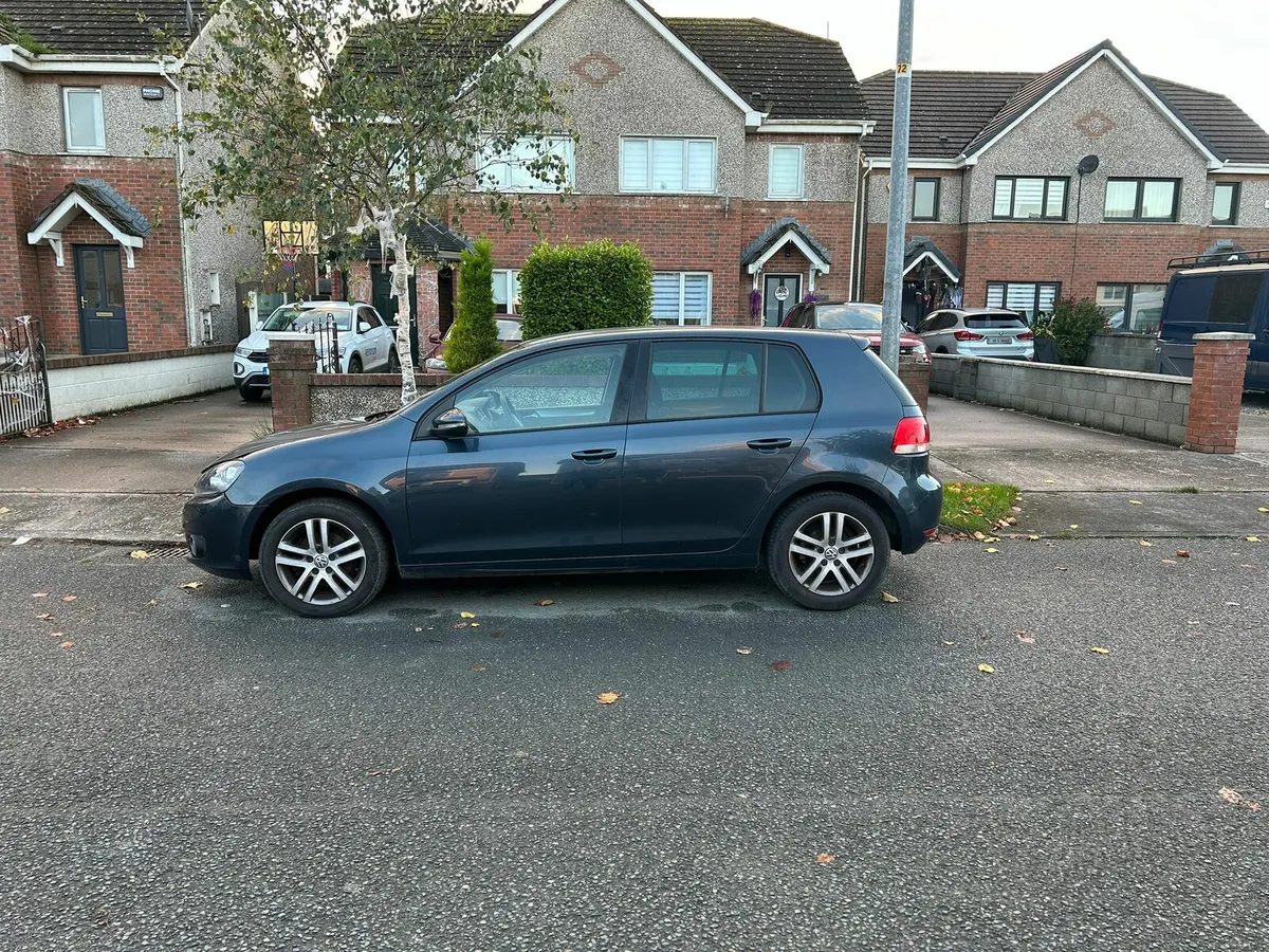VW GOLF 1.6TDI, AUTOMATIC - Image 2