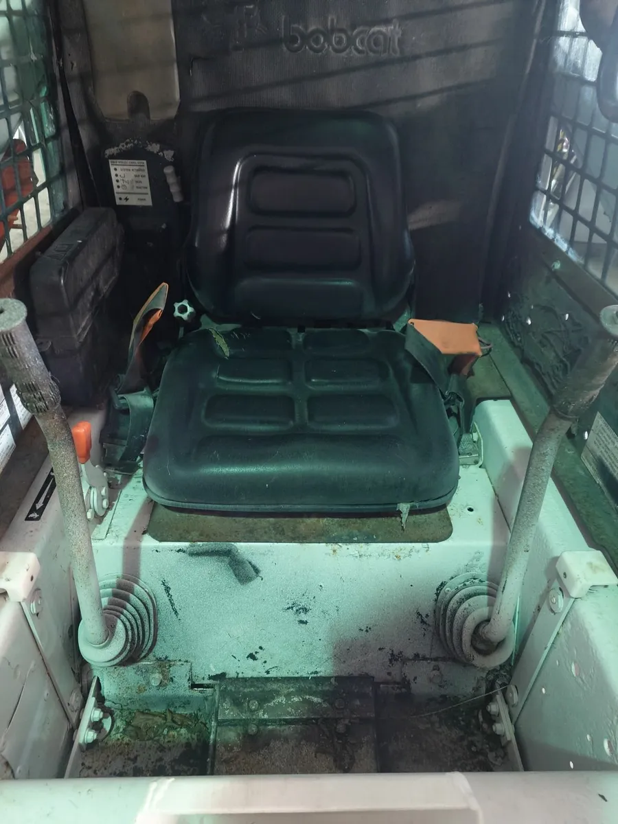 Bobcat 553 Skidsteer - Image 4