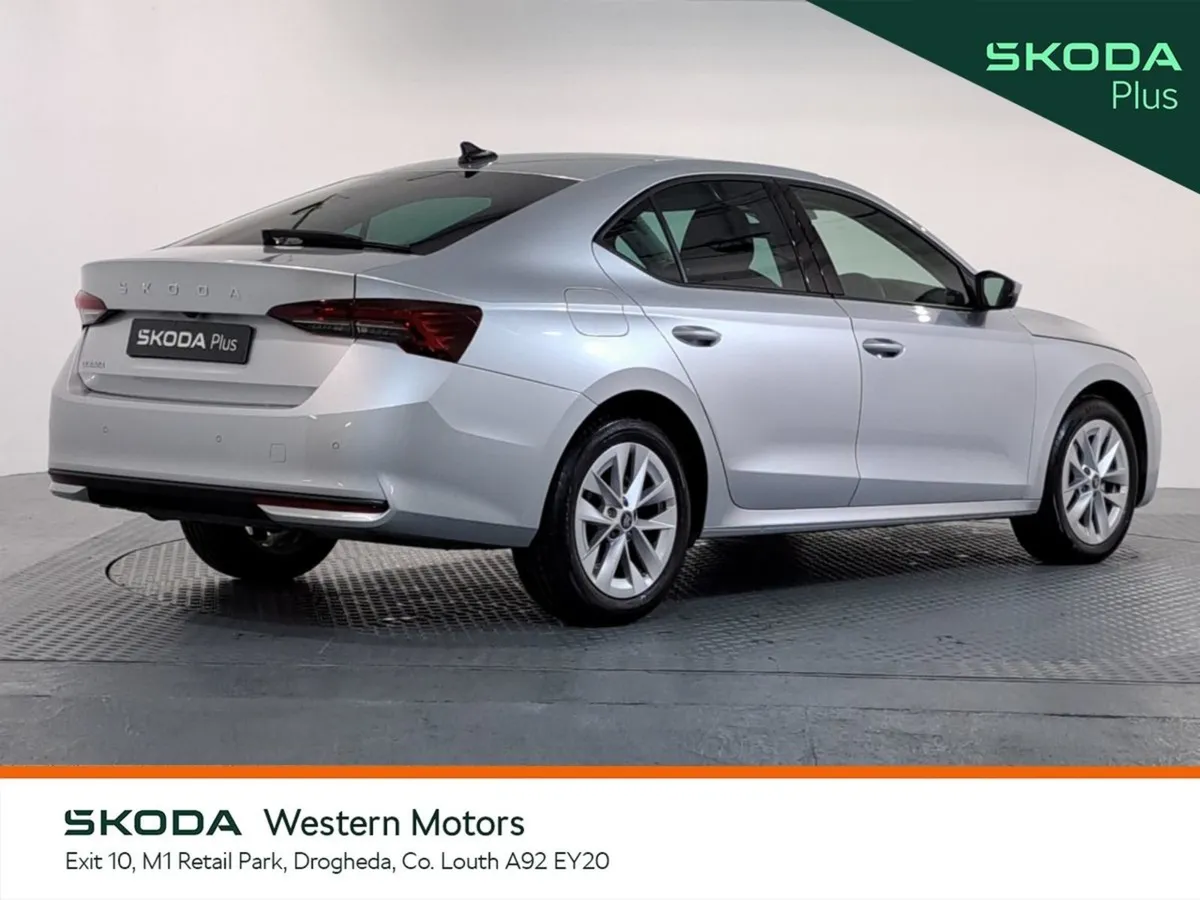 Skoda Octavia Selection 1.5tsi 115HP DSG Mhev - Image 2