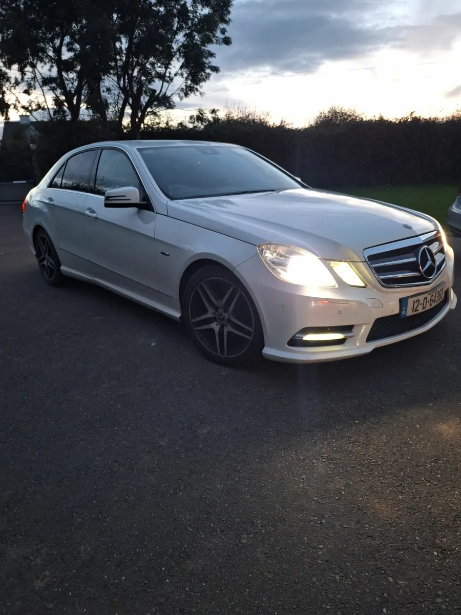 2012 Mercedes-Benz E220 D SPORT AUTO - Image 1