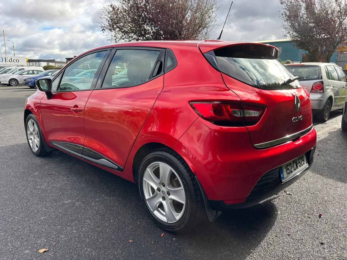 152 Renault Clio 1.1 DYNAMIC NAV low miles - Image 4