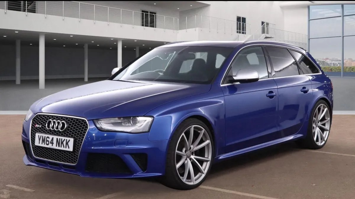 Audi RS4 Avant - Image 2