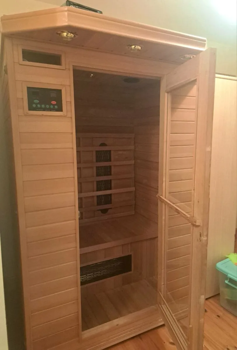Indoor sauna - Image 1