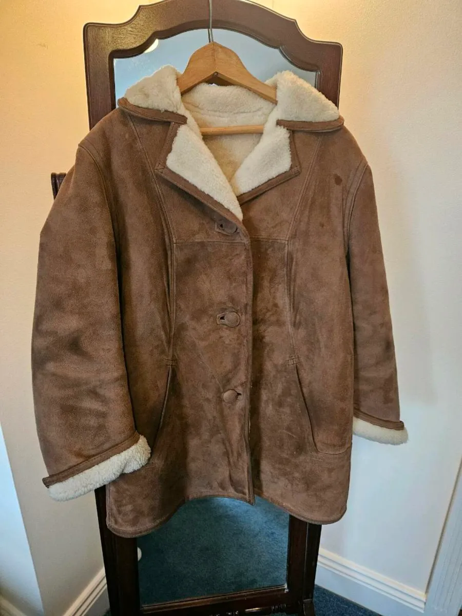 Ladies Sheepskin Mocklers Coat - Image 3
