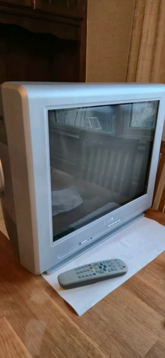 Philips Retro Gaming CRT TV - Image 2