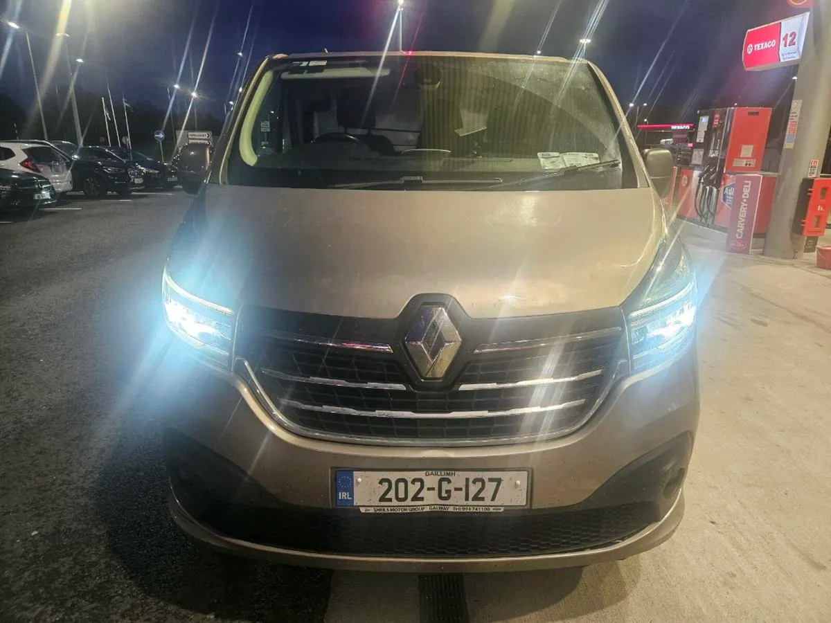 202 Renault traffic lwb - Image 2