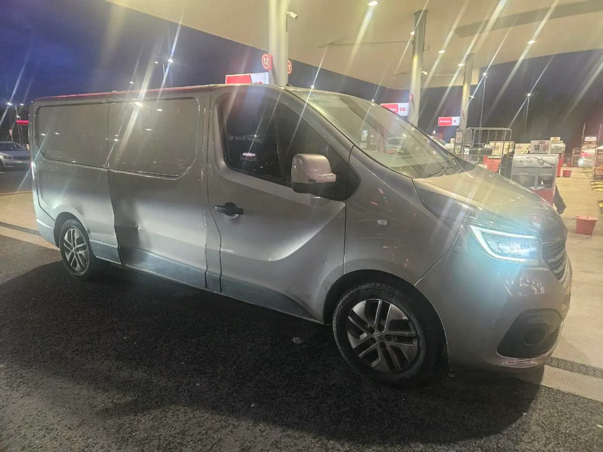 202 Renault traffic lwb - Image 3