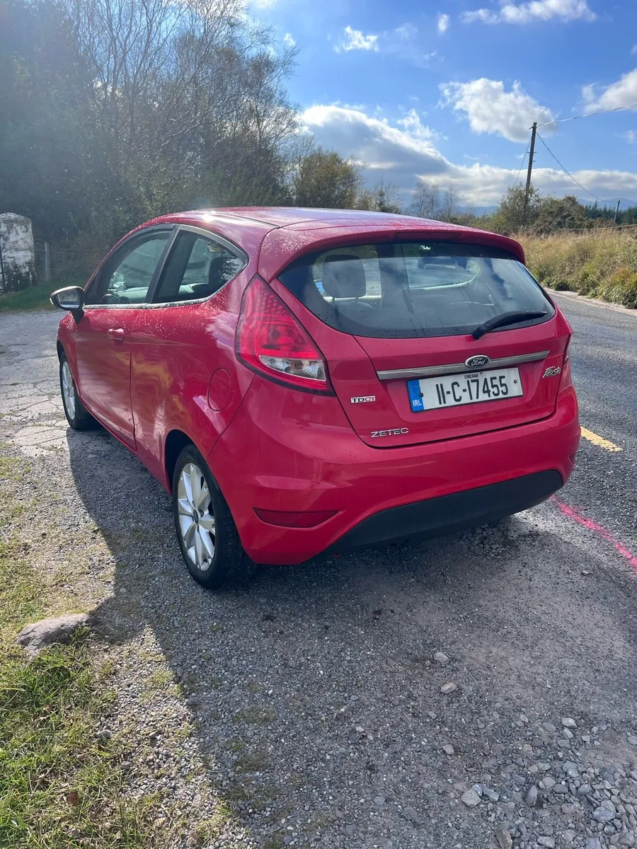 Ford fiesta - Image 3