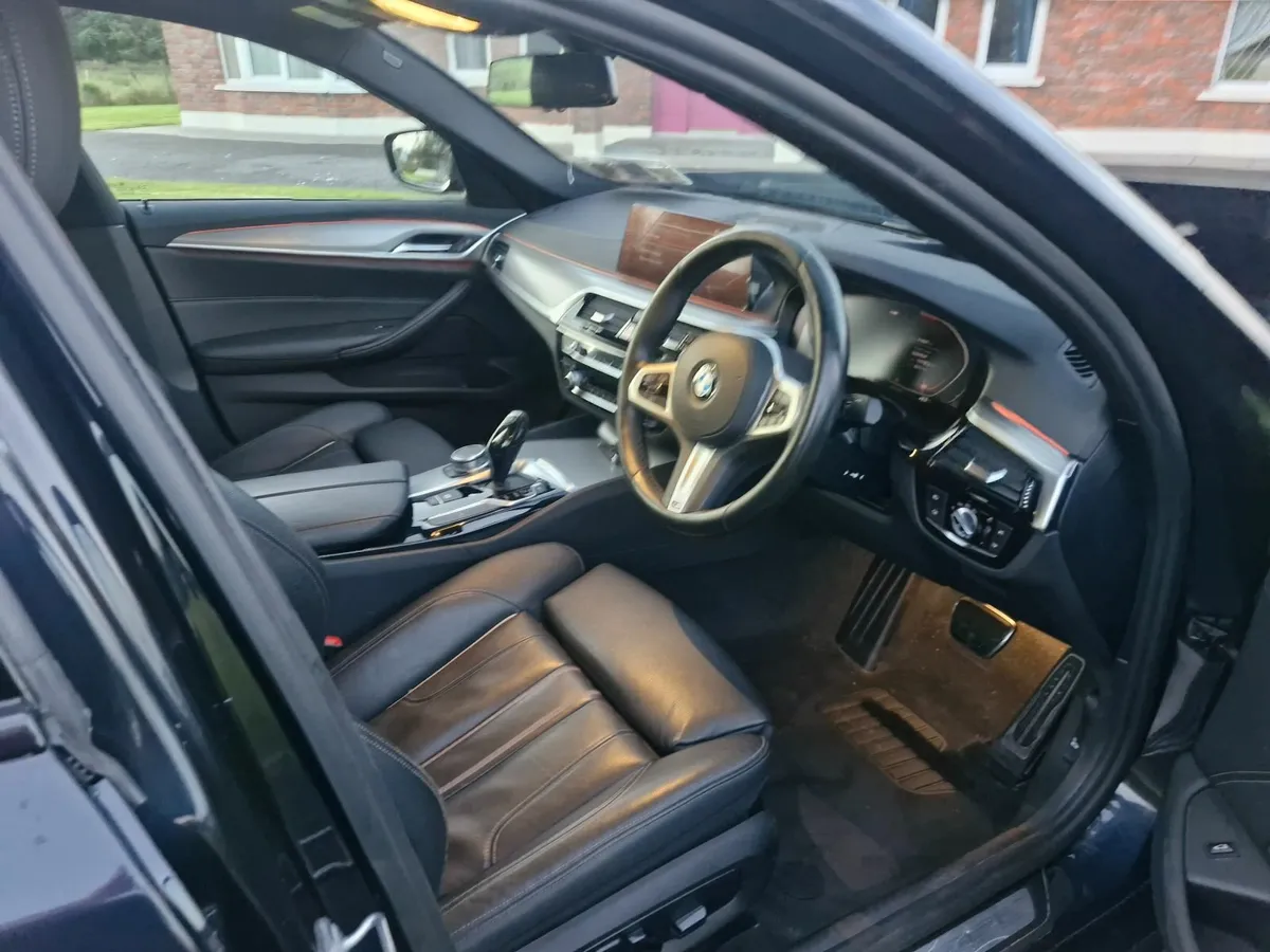 201 BMW 520D MSPORT. - Image 2