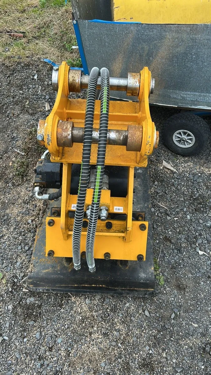 6-8 ton plate compactor - Image 1