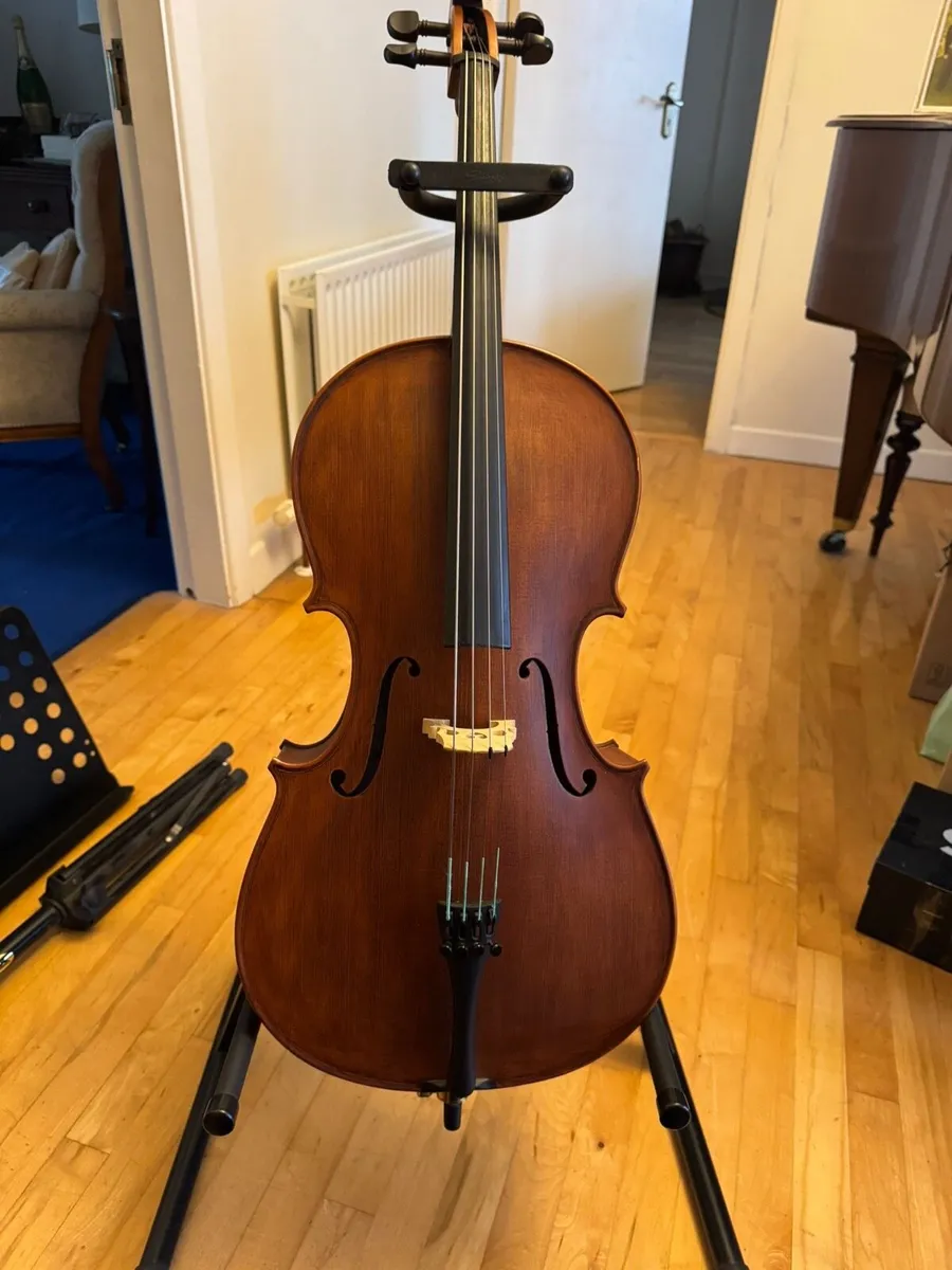 Student cello - Image 1