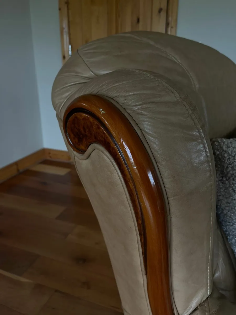 3-Piece Sofa Suite + Footrest - Image 4