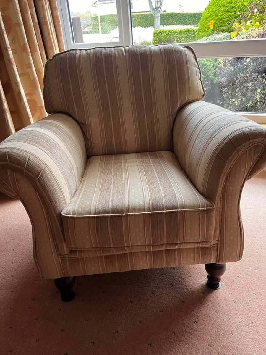 Armchair - Image 1